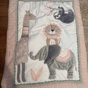 Nursery animal comforter/blanket